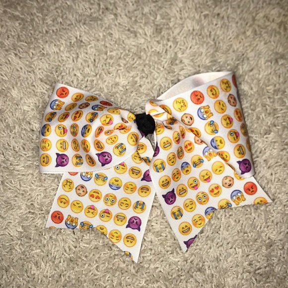 Bows - Picture 6 of 7